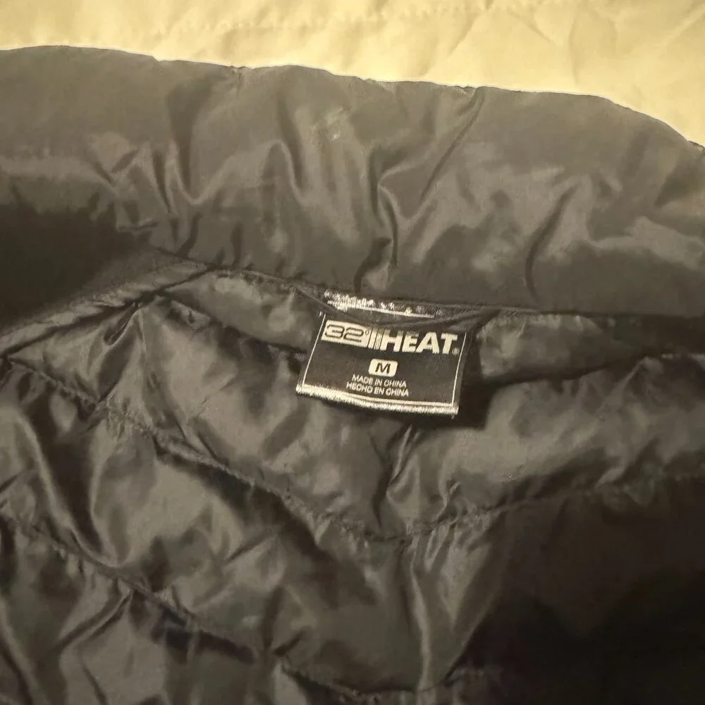 32 Degrees Black Puffer Woman's Jacket - Picture 2 of 2